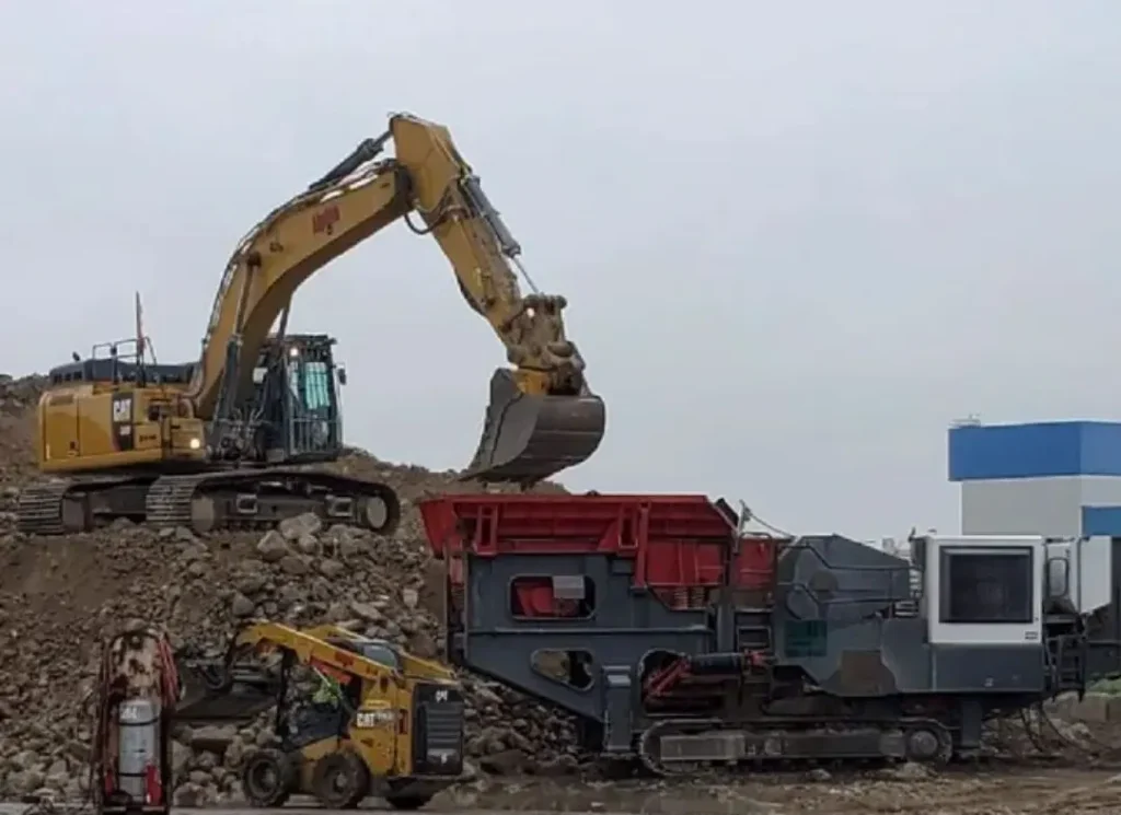 Crushing & Recycling Services Heading Image 1